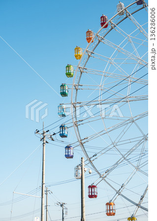 カラフルな観覧車 カラフルな観覧車 136286006