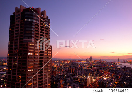アートホテル大阪ベイタワーからの夜景 アートホテル大阪ベイタワーからの夜景 136288650