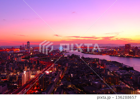 アートホテル大阪ベイタワーからの夜景 136288657