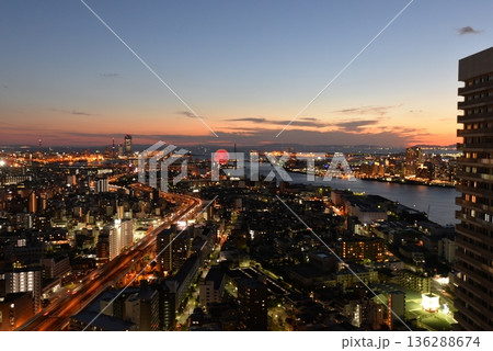 アートホテル大阪ベイタワーからの夜景 136288674