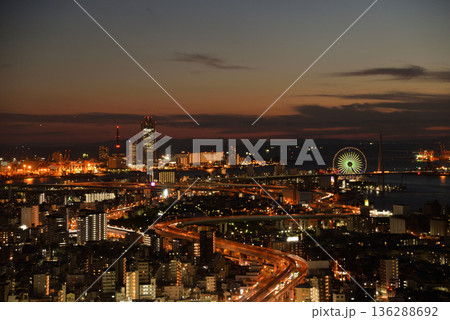 アートホテル大阪ベイタワーからの夜景 アートホテル大阪ベイタワーからの夜景 136288692