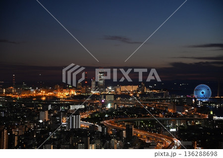 アートホテル大阪ベイタワーからの夜景 アートホテル大阪ベイタワーからの夜景 136288698