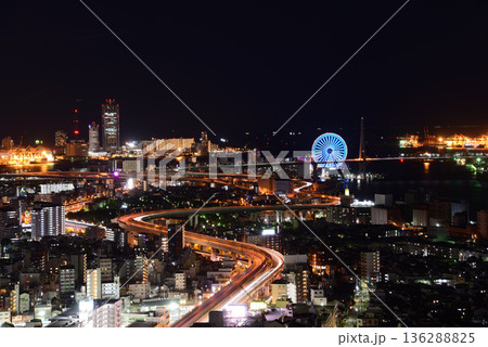 アートホテル大阪ベイタワーからの夜景 アートホテル大阪ベイタワーからの夜景 136288825