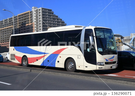 大型観光バス 大型観光バス 136290071