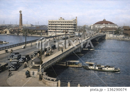 古写真 1933-1945年 東京 隅田川に架かる両国橋と両国国技館(モノクロ写真をAIでカラー化) 古写真 1933-1945年 東京 隅田川に架かる両国橋と両国国技館(モノクロ写真をAIでカラー化) 136290074