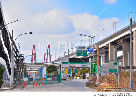 《愛知県》名古屋市金城ふ頭の風景　名港中央インター 136291706