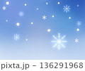 キラキラ輝く雪の結晶の背景 136291968