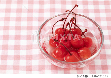 サクランボ缶のサクランボ 136293545