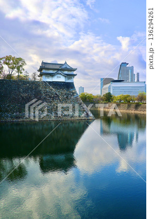 大阪城・外堀と城郭(大阪府・大阪市) 大阪城・外堀と城郭(大阪府・大阪市) 136294261
