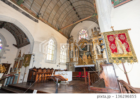 Roscoff cathedral, finistere, brittany, france, interiors Roscoff cathedral, finistere, brittany, france, interiors 136296855