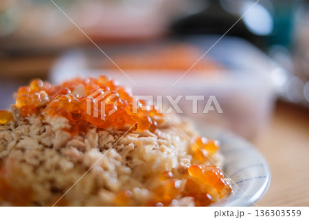 おいしそうなはらこ飯 136303559