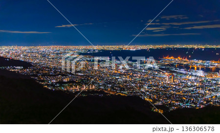 兵庫県神戸市 摩耶山・掬星台から一望する大阪湾と阪神間の大パノラマ夜景 兵庫県神戸市 摩耶山・掬星台から一望する大阪湾と阪神間の大パノラマ夜景 136306578