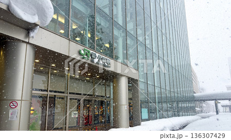 冬の青森駅　2026年1月　自然風景　大雪 136307429