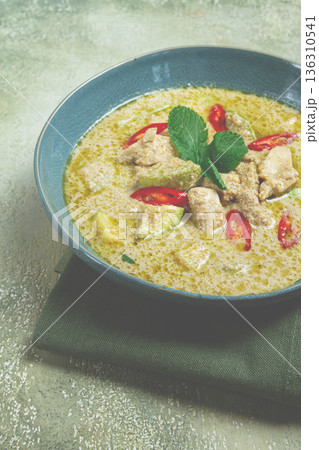 green curry with chicken, traditional Thai cuisine, Asian food, homemade, no people, green curry with chicken, traditional Thai cuisine, Asian food, homemade, no people, 136310541