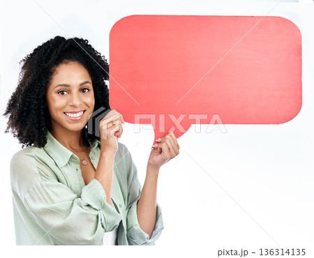 Woman portrait, smile and speech bubble in studio for feedback, voice or FAQ, forum or conversation on white background. Face, smile and female show poster space for social media, contact or info Woman portrait, smile and speech bubble in studio for feedback, voice or FAQ, forum or conversation on white background. Face, smile and female show poster space for social media, contact or info 136314135