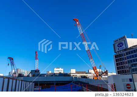 東京都市風景 新宿駅西口の再開発工事 2026.01　n-1 136324623