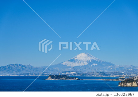 逗子からの富士山と江ノ島 逗子からの富士山と江ノ島 136328967