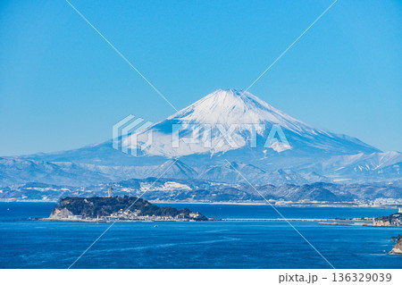 逗子からの富士山と江ノ島 逗子からの富士山と江ノ島 136329039