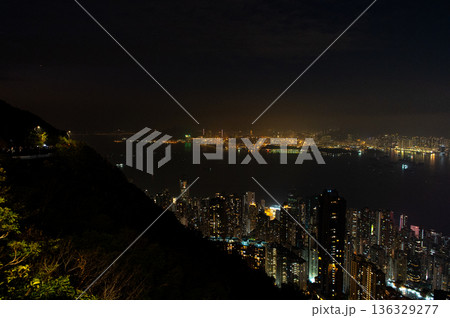 香港 ビクトリアピークからの夜景 香港 ビクトリアピークからの夜景 136329277
