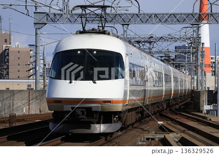【近鉄】21000系〜アーバンライナーplus〜 特急(名古屋線:近鉄八田駅) 【近鉄】21000系〜アーバンライナーplus〜 特急(名古屋線:近鉄八田駅) 136329526
