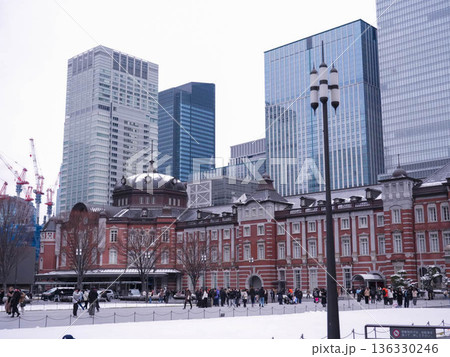 冬の東京駅 136330246