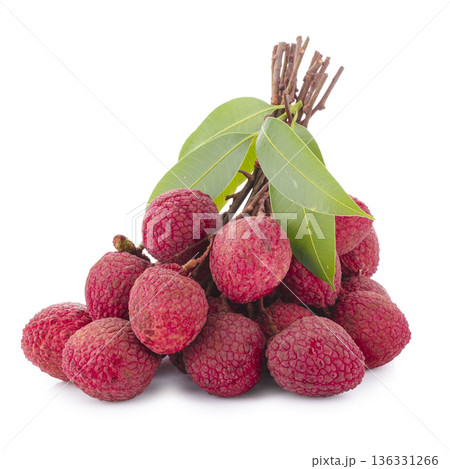 Fresh lychees and leaves isolated on a white background 136331266