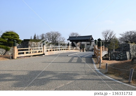 歴史への架け橋 歴史への架け橋 136331732