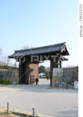 歴史への架け橋 歴史への架け橋 136331733