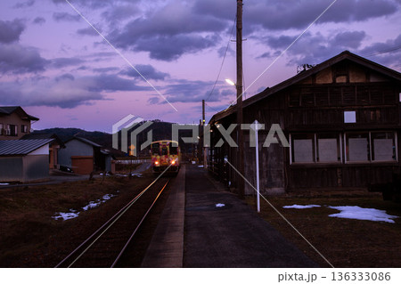 黄昏電車 黄昏電車 136333086