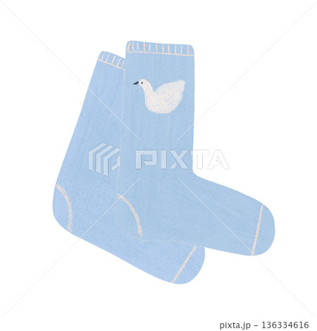 鳥の模様の水色のくつ下 鳥の模様の水色のくつ下 136334616
