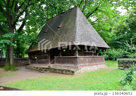 ルーマニア、ブカレスト、国立農村博物館、農家 136340651