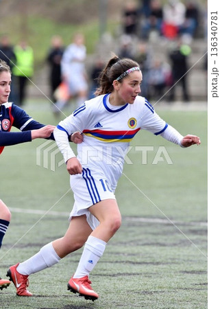 Women football 136340781