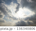 空写真 太陽 コントラスト 136340806
