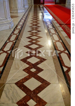 ルーマニア、ブカレスト、国民の館、オナー・ギャラリー 136345653