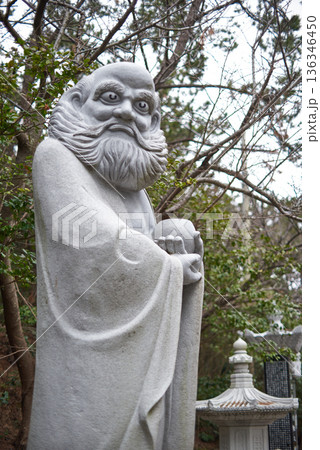 Buddhist statues in Haedong Yonggungsa Buddhist temple in Gijang-gun in Busan, South Korea 136346450