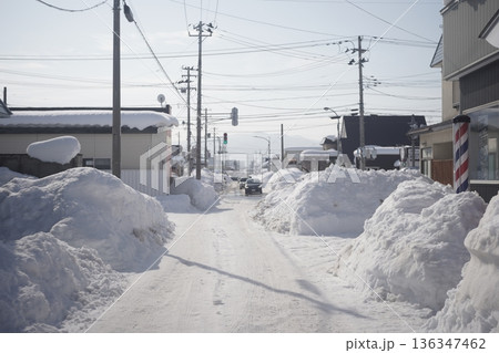 雪国の景色 136347462