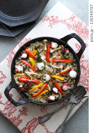 地中海風パエリア 136349787