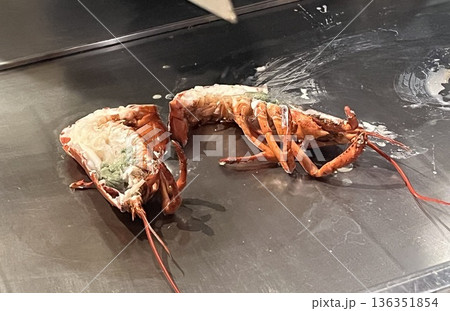 オマール海老の鉄板焼き オマール海老の鉄板焼き 136351854