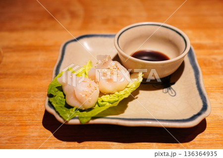 蒸したてのベトナム風餃子 蒸したてのベトナム風餃子 136364935