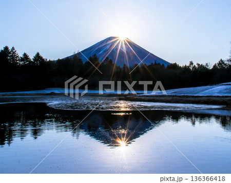 ダブルダイヤモンド富士 ダブルダイヤモンド富士 136366418