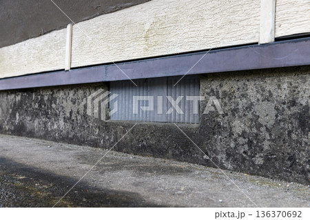 床下通気口のメッシュカバー 床下通気口のメッシュカバー 136370692