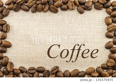 Burlap Sackcloth Canvas and Coffee Beans Placed Round in Circle 136370935