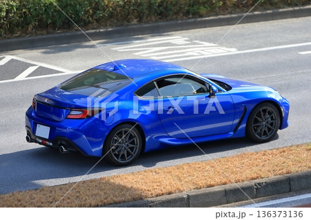 青い国産スポーツカー　イメージ 136373136