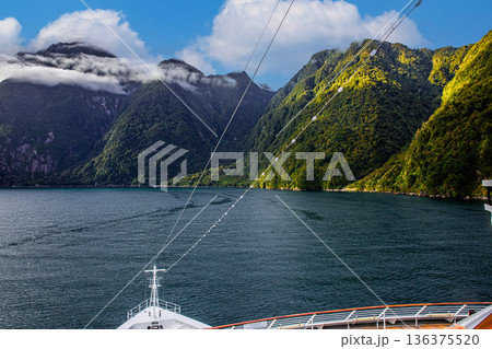 フィヨルドランド国立公園 136375520
