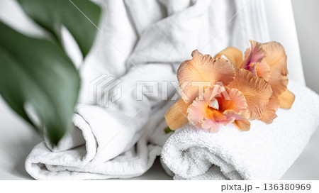 Spa composition with bath accessories and Thai orchid flowers. 136380969