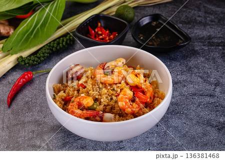 Stir fried rice with seafood 136381468