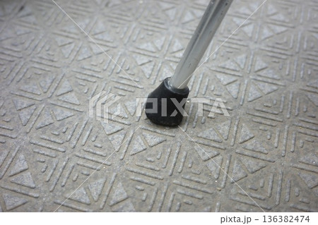 自転車のサイドスタンド先端のゴムキャップ 136382474