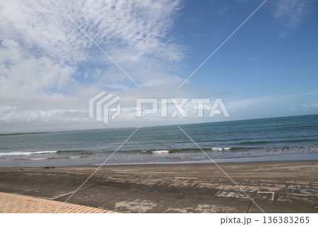 海の見える海岸 海の見える海岸 136383265