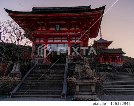 秋の清水寺 秋の清水寺 136383942