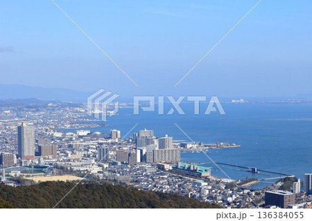 琵琶湖の南湖西岸の風景 琵琶湖の南湖西岸の風景 136384055
